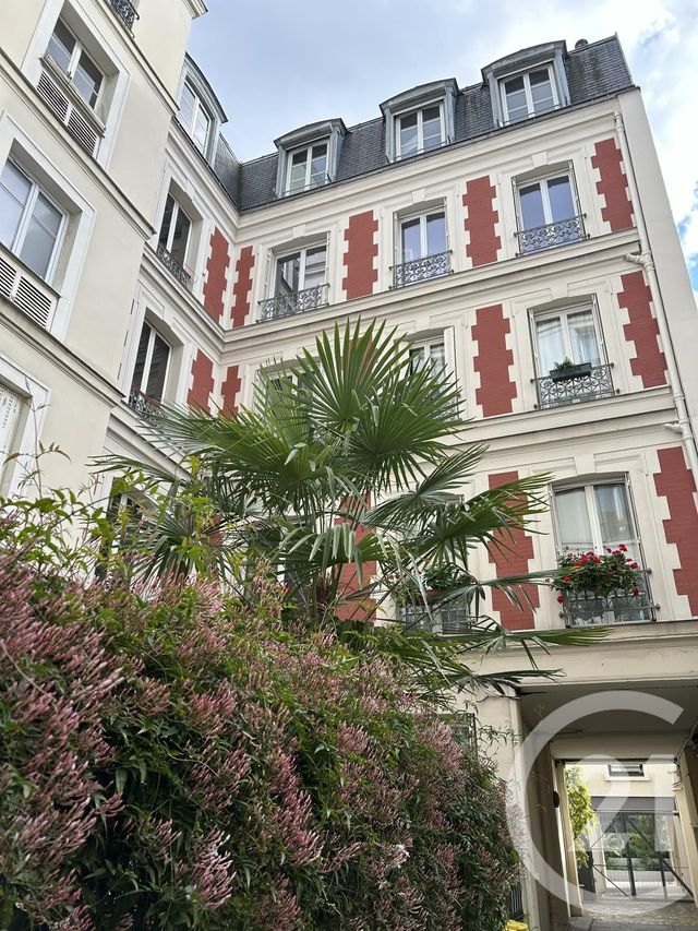 Appartement F1 à vendre - 1 pièce - 33.0 m2 - PARIS - 75009 - ILE-DE-FRANCE - Century 21 Cadet - Rochechouart