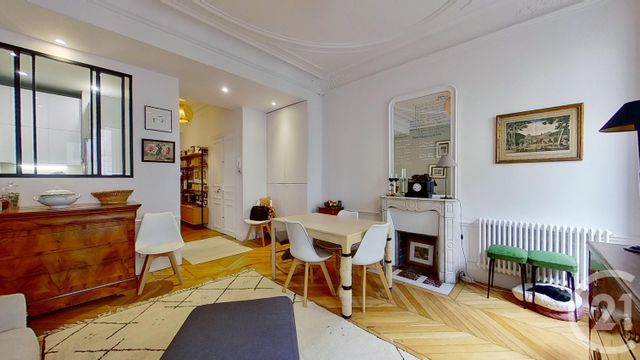 Appartement T4 à vendre - 4 pièces - 82.0 m2 - PARIS - 75010 - ILE-DE-FRANCE - Century 21 Cadet - Rochechouart