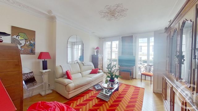  - PARIS - 