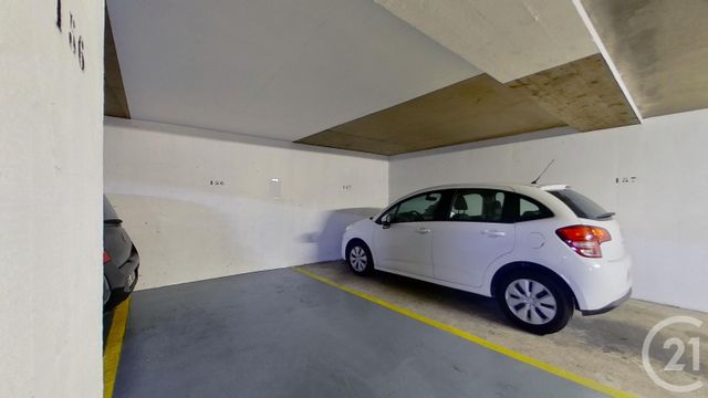 parking à louer - 12.75 m2 - PARIS - 75011 - ILE-DE-FRANCE - Century 21 Cadet - Rochechouart