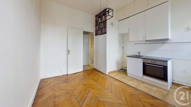 Appartement F2 à vendre - 2 pièces - 33.07 m2 - PARIS - 75010 - ILE-DE-FRANCE - Century 21 Cadet - Rochechouart