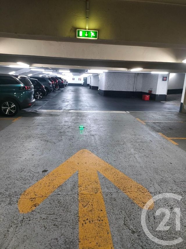 parking à vendre - 10.0 m2 - PARIS - 75009 - ILE-DE-FRANCE - Century 21 Cadet - Rochechouart