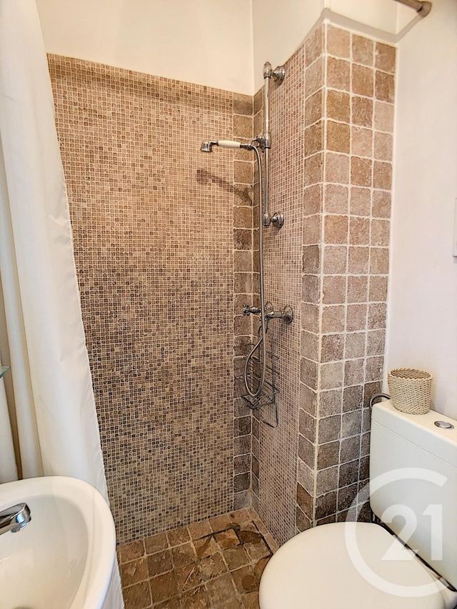 Appartement F1 à vendre - 1 pièce - 21.3 m2 - PARIS - 75009 - ILE-DE-FRANCE - Century 21 Cadet-Rochechouart