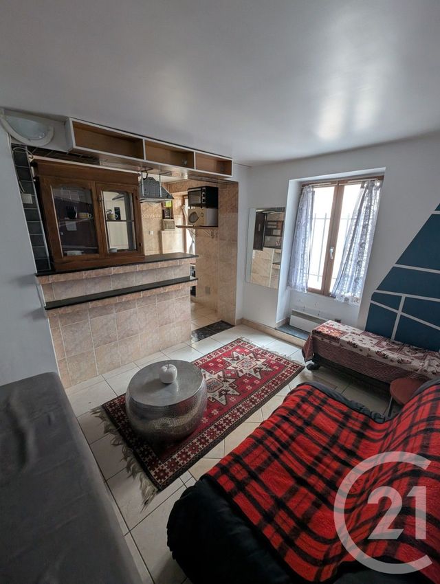 Appartement Studio à vendre - 1 pièce - 16.0 m2 - PARIS - 75018 - ILE-DE-FRANCE - Century 21 Cadet-Rochechouart