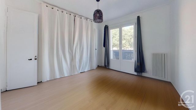Appartement T3 à vendre - 3 pièces - 60.03 m2 - PARIS - 75009 - ILE-DE-FRANCE - Century 21 Cadet-Rochechouart