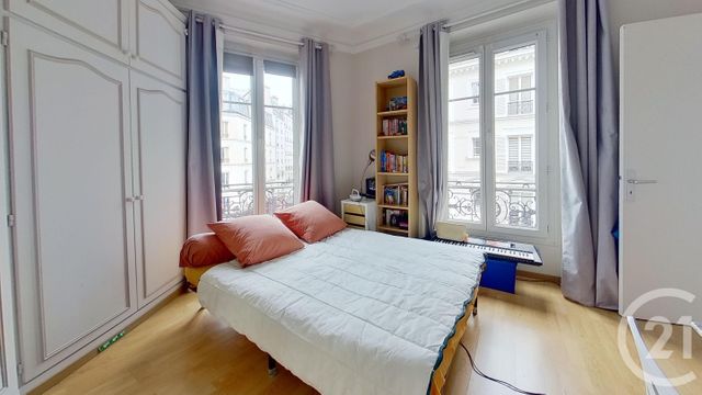 Appartement à vendre - 3 pièces - 50.48 m2 - PARIS - 75018 - ILE-DE-FRANCE - Century 21 Cadet-Rochechouart