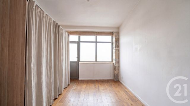 Appartement Loft à vendre - 4 pièces - 55.17 m2 - PARIS - 75009 - ILE-DE-FRANCE - Century 21 Cadet-Rochechouart