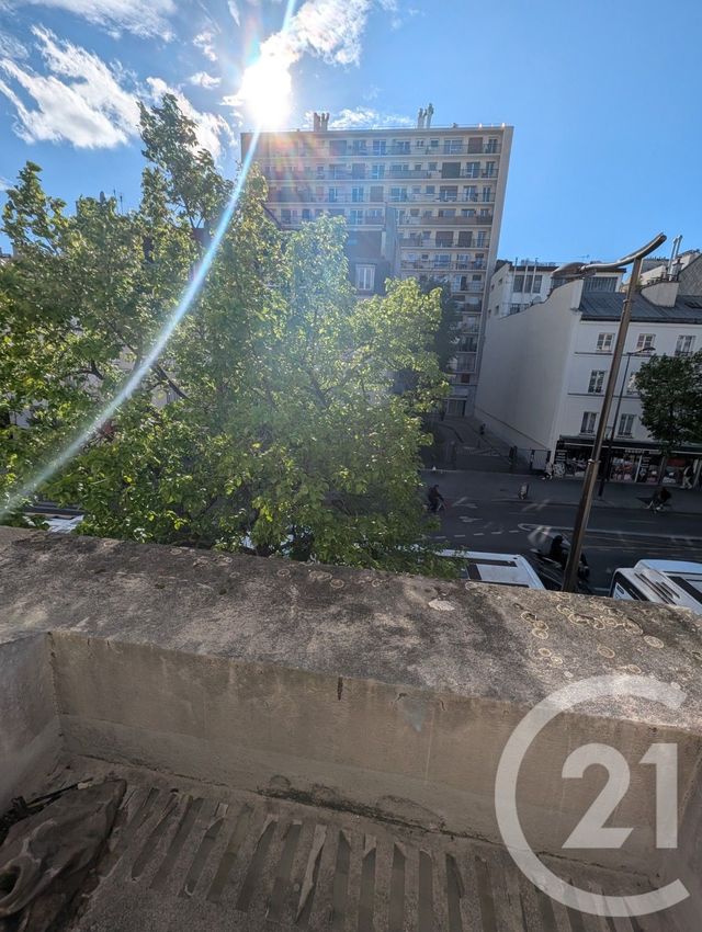 Appartement Studio à vendre - 1 pièce - 25.57 m2 - PARIS - 75018 - ILE-DE-FRANCE - Century 21 Cadet-Rochechouart