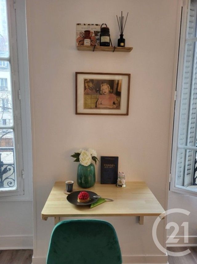 Appartement Studio à vendre - 1 pièce - 25.57 m2 - PARIS - 75018 - ILE-DE-FRANCE - Century 21 Cadet-Rochechouart
