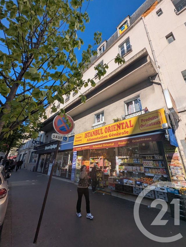 Appartement Studio à vendre - 1 pièce - 25.57 m2 - PARIS - 75018 - ILE-DE-FRANCE - Century 21 Cadet-Rochechouart