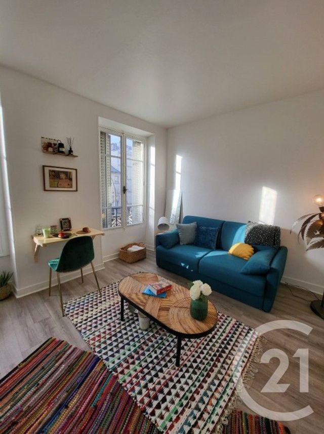 Appartement Studio à vendre - 1 pièce - 25.57 m2 - PARIS - 75018 - ILE-DE-FRANCE - Century 21 Cadet-Rochechouart