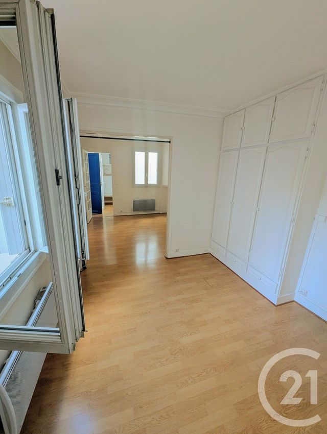 Appartement à vendre - 2 pièces - 35.0 m2 - PARIS - 75009 - ILE-DE-FRANCE - Century 21 Cadet-Rochechouart