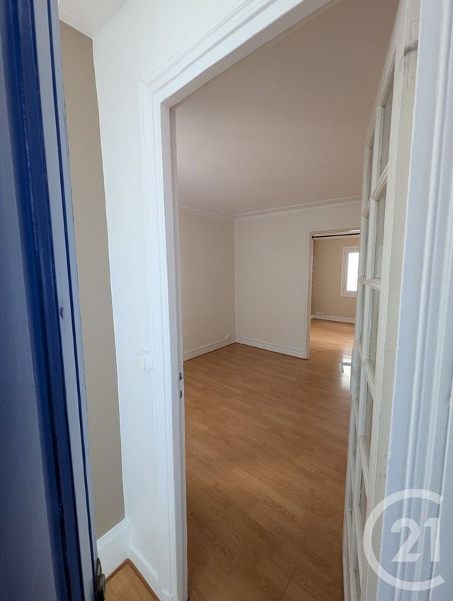 Appartement à vendre - 2 pièces - 35.0 m2 - PARIS - 75009 - ILE-DE-FRANCE - Century 21 Cadet-Rochechouart