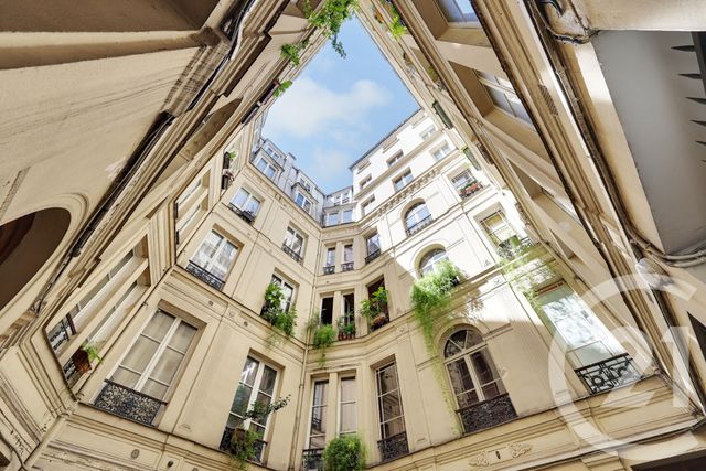 Appartement à vendre - 3 pièces - 75.74 m2 - PARIS - 75009 - ILE-DE-FRANCE - Century 21 Cadet-Rochechouart