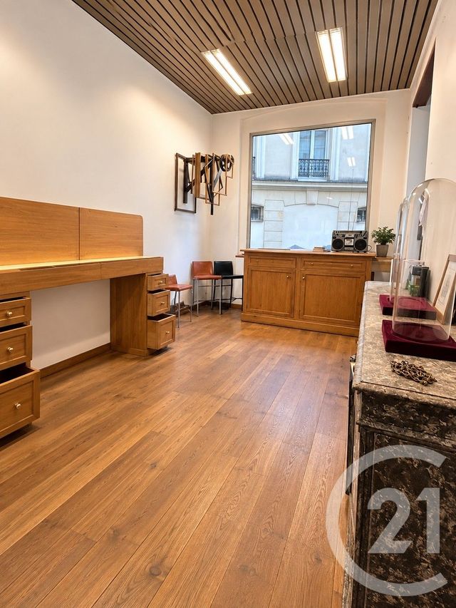 Appartement Atelier d'artiste à vendre - 3 pièces - 56.92 m2 - PARIS - 75009 - ILE-DE-FRANCE - Century 21 Cadet-Rochechouart