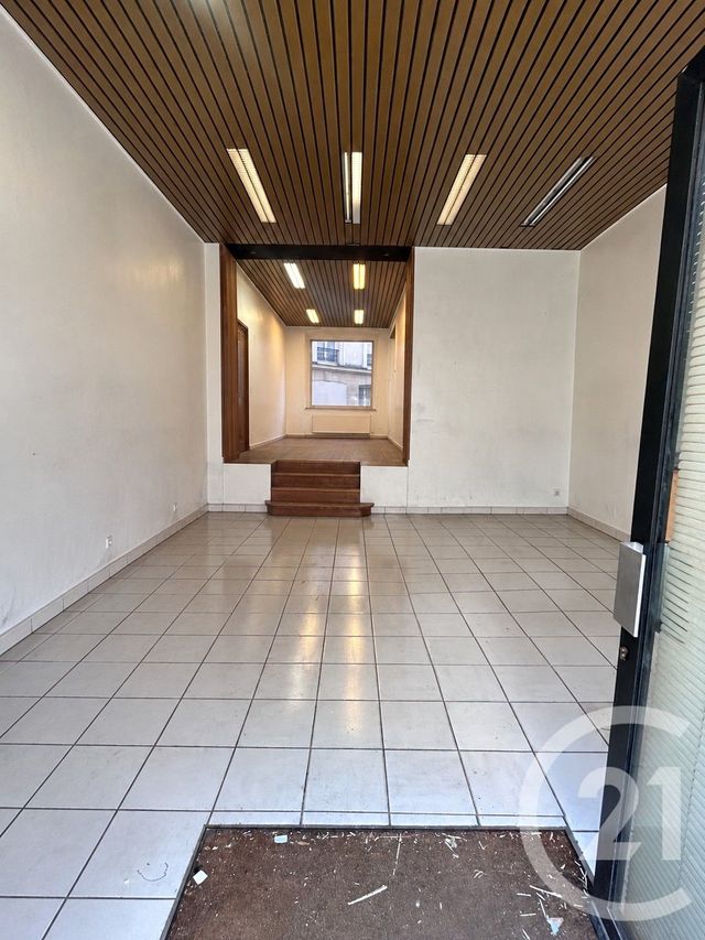 Appartement Atelier d'artiste à vendre - 3 pièces - 56.92 m2 - PARIS - 75009 - ILE-DE-FRANCE - Century 21 Cadet-Rochechouart