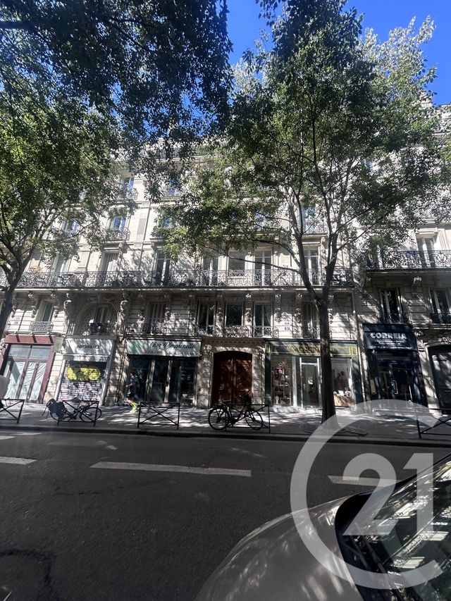 Appartement Atelier d'artiste à vendre - 3 pièces - 56.92 m2 - PARIS - 75009 - ILE-DE-FRANCE - Century 21 Cadet-Rochechouart
