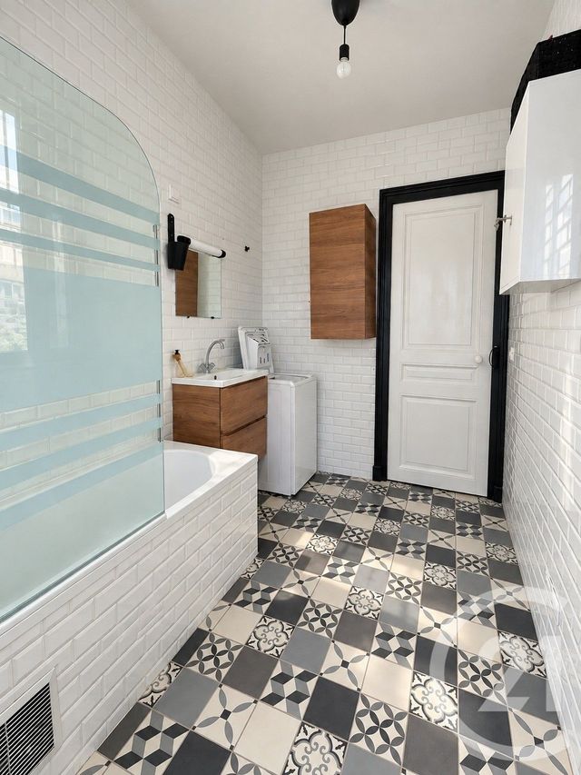 Appartement F3 à vendre - 3 pièces - 68.0 m2 - PARIS - 75009 - ILE-DE-FRANCE - Century 21 Cadet-Rochechouart