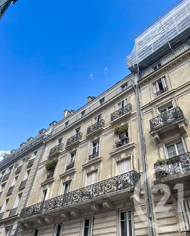 Appartement F1 à vendre - 1 pièce - 24.0 m2 - PARIS - 75010 - ILE-DE-FRANCE - Century 21 Cadet-Rochechouart