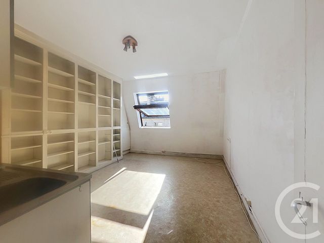 Appartement F2 à vendre - 2 pièces - 29.37 m2 - PARIS - 75008 - ILE-DE-FRANCE - Century 21 Cadet-Rochechouart